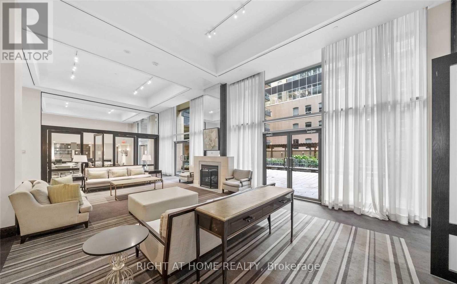 609 - 438 King Street W, Toronto, Ontario  M5V 3T9 - Photo 15 - C12927944