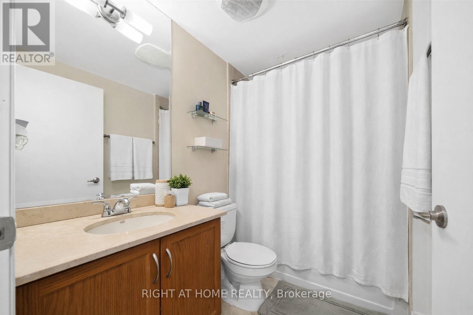 609 - 438 King Street W, Toronto, Ontario  M5V 3T9 - Photo 8 - C12927944