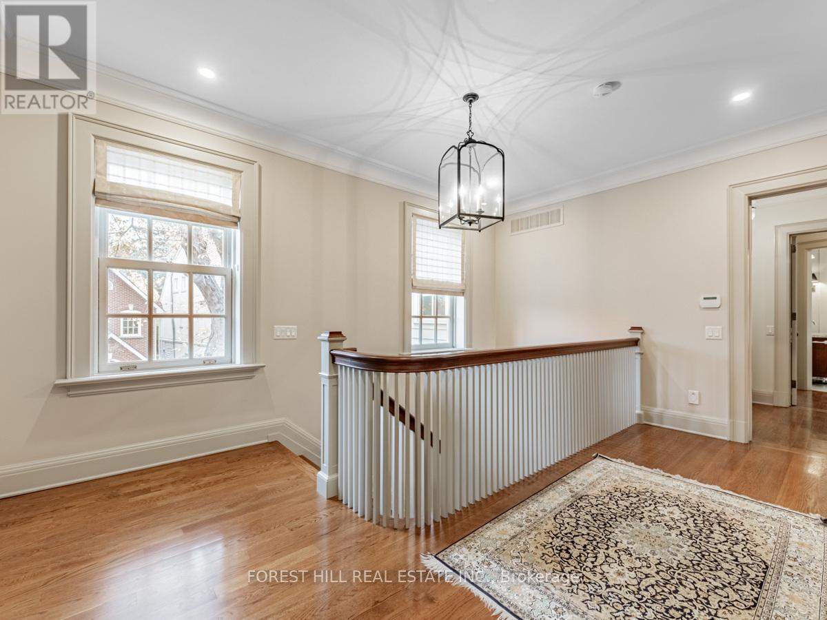 1 Burton Road, Toronto, Ontario  M5P 1T6 - Photo 24 - C12927954