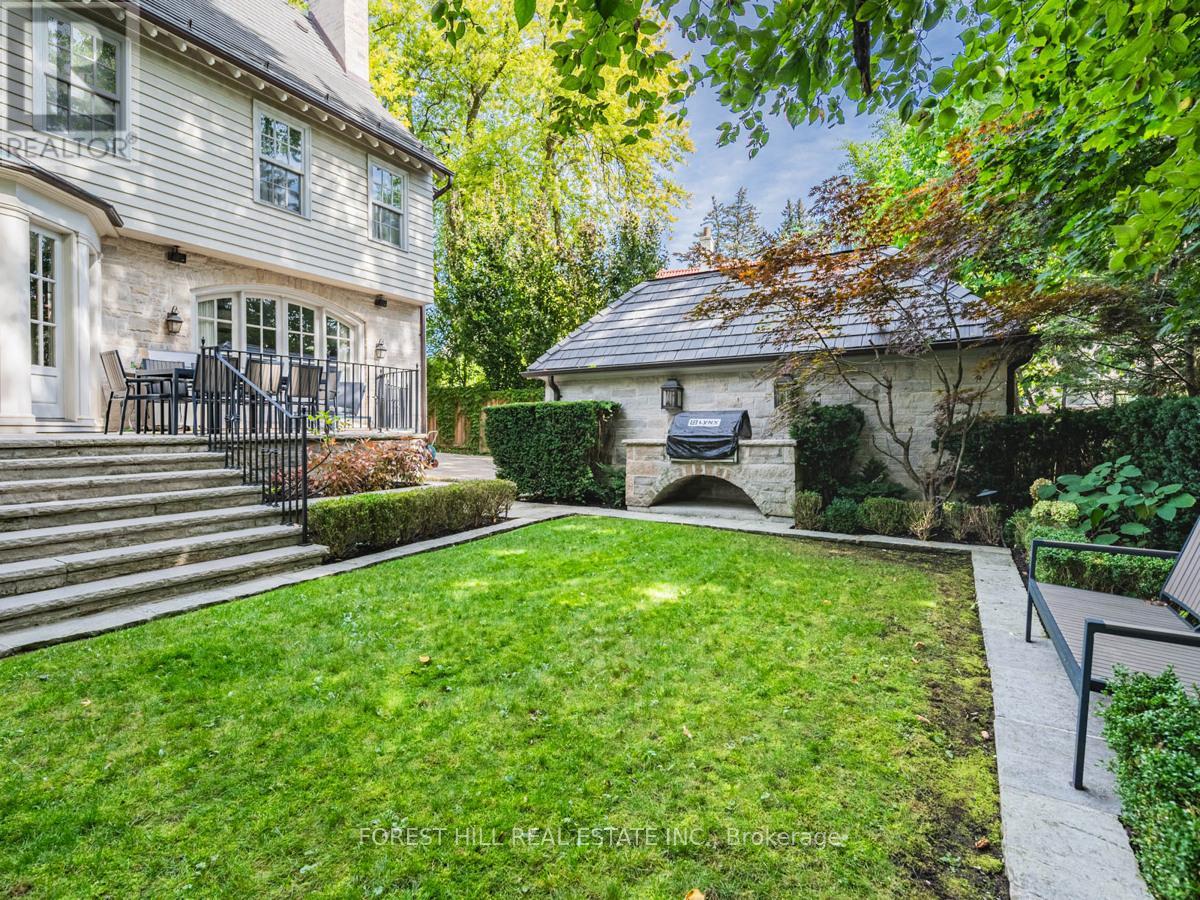 1 Burton Road, Toronto, Ontario  M5P 1T6 - Photo 49 - C12927954