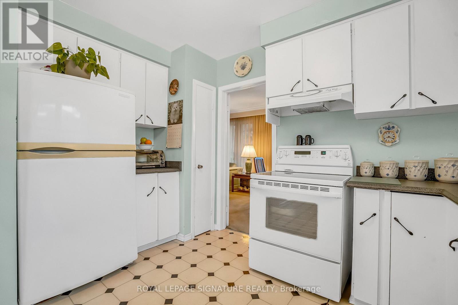 57 Valentine Drive, Toronto, Ontario  M3A 3J7 - Photo 11 - C12927964