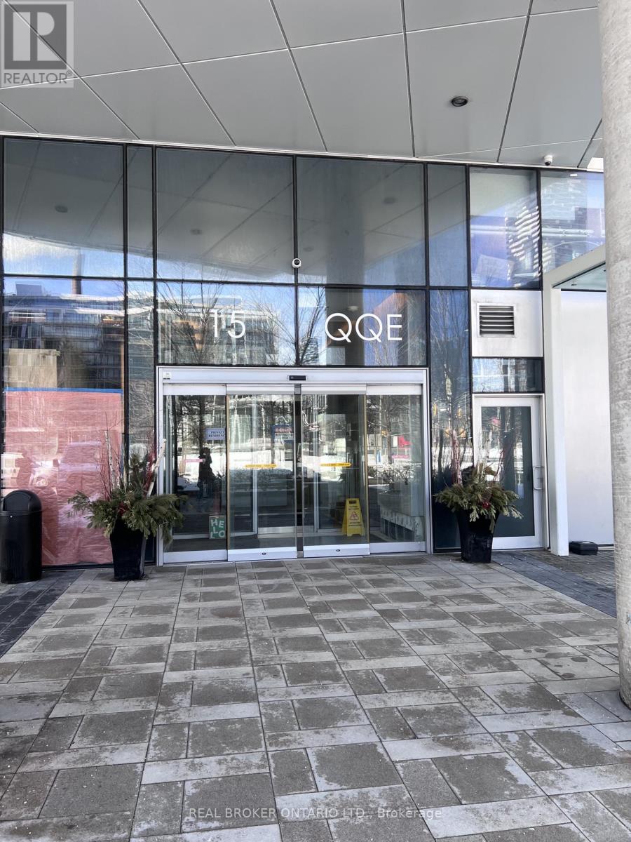 2608 - 15 Queens Quay E, Toronto, Ontario  M5E 0A5 - Photo 3 - C12927990