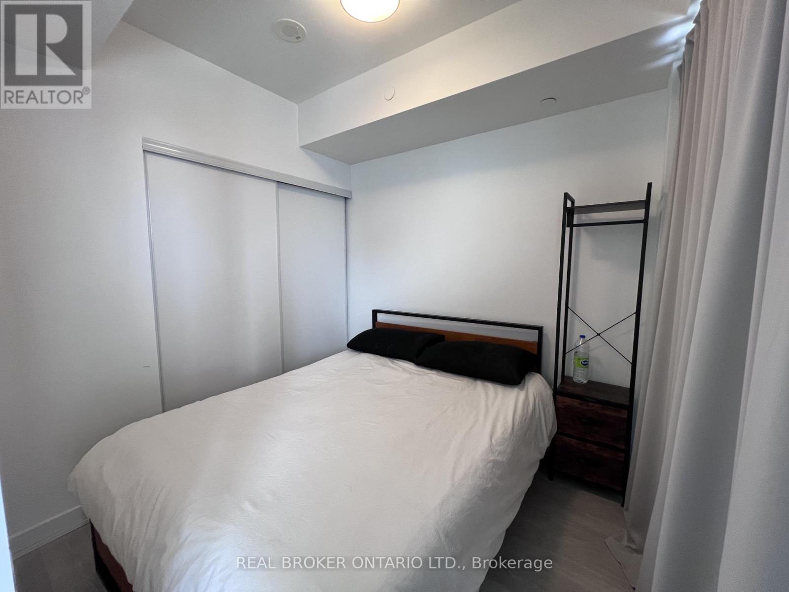 2608 - 15 Queens Quay E, Toronto, Ontario  M5E 0A5 - Photo 8 - C12927990