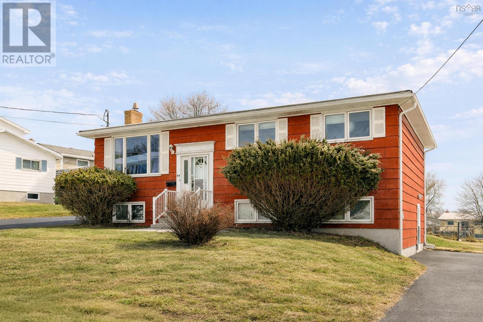 44 Clearview Street, Halifax, Nova Scotia  B3R 1N6 - Photo 2 - 202605645