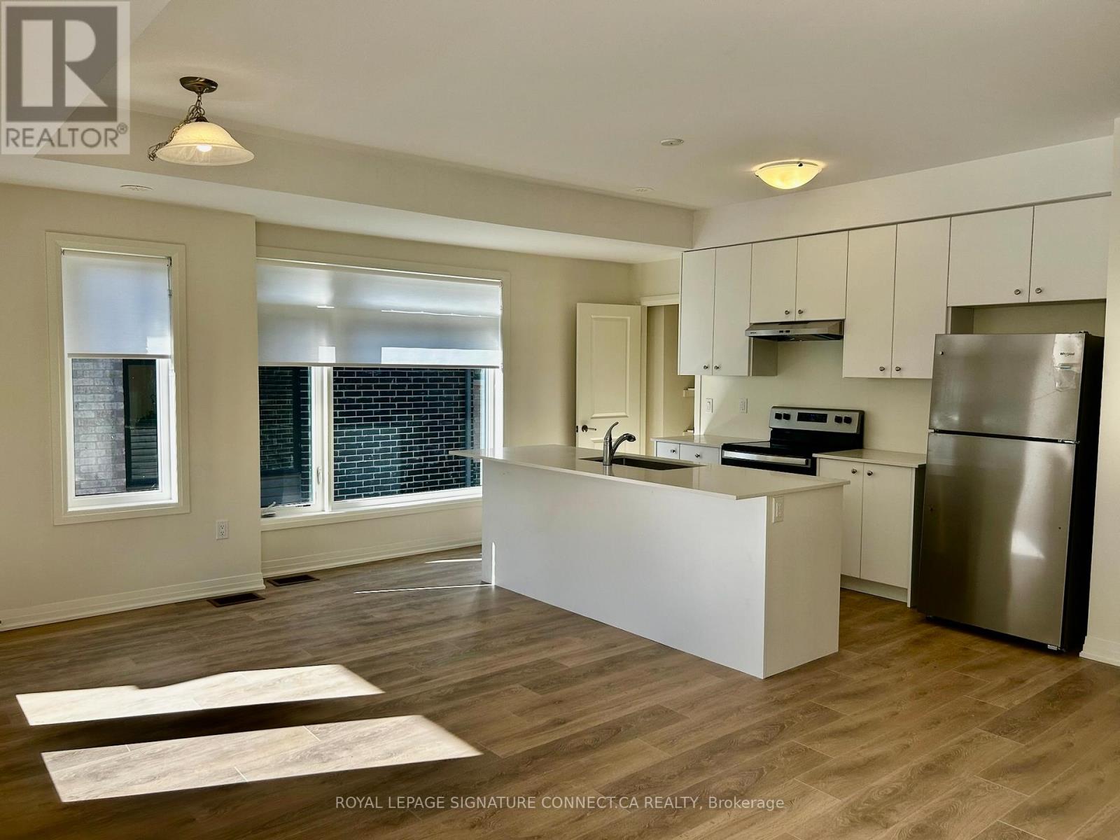 22 Emmas Way, Whitby, Ontario  L1R 0S7 - Photo 4 - E12927942