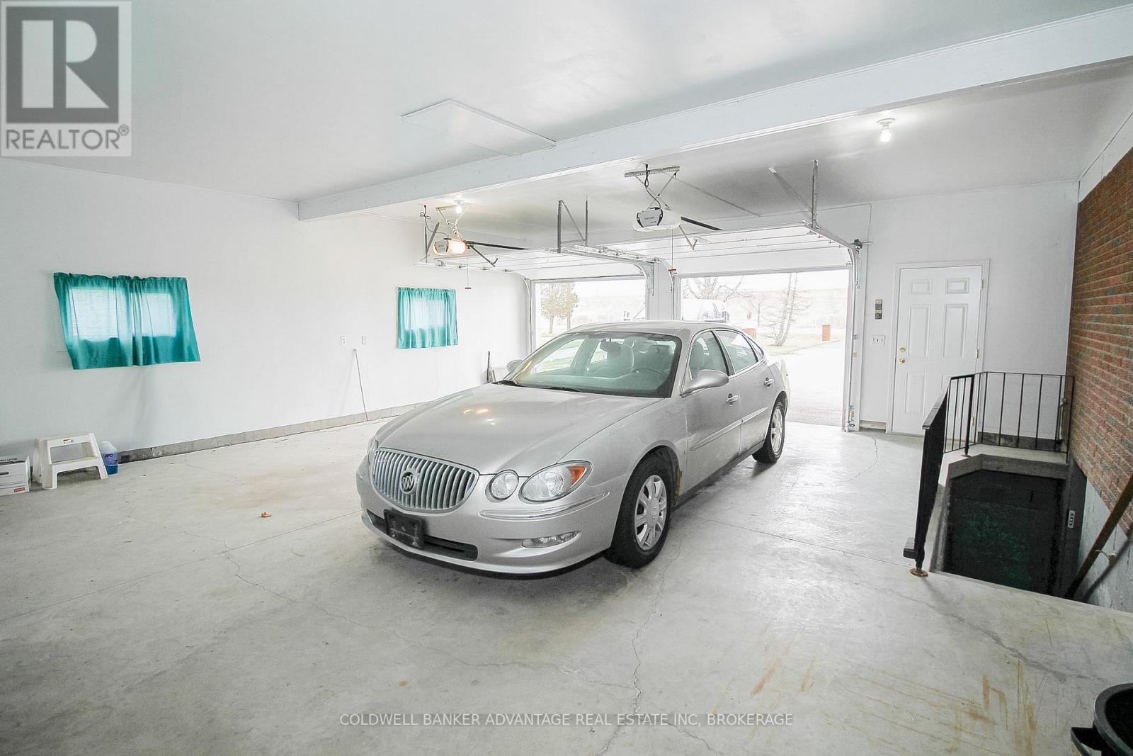 377 Silverthorn Crescent, Welland, Ontario  L3B 5N4 - Photo 39 - X12926774