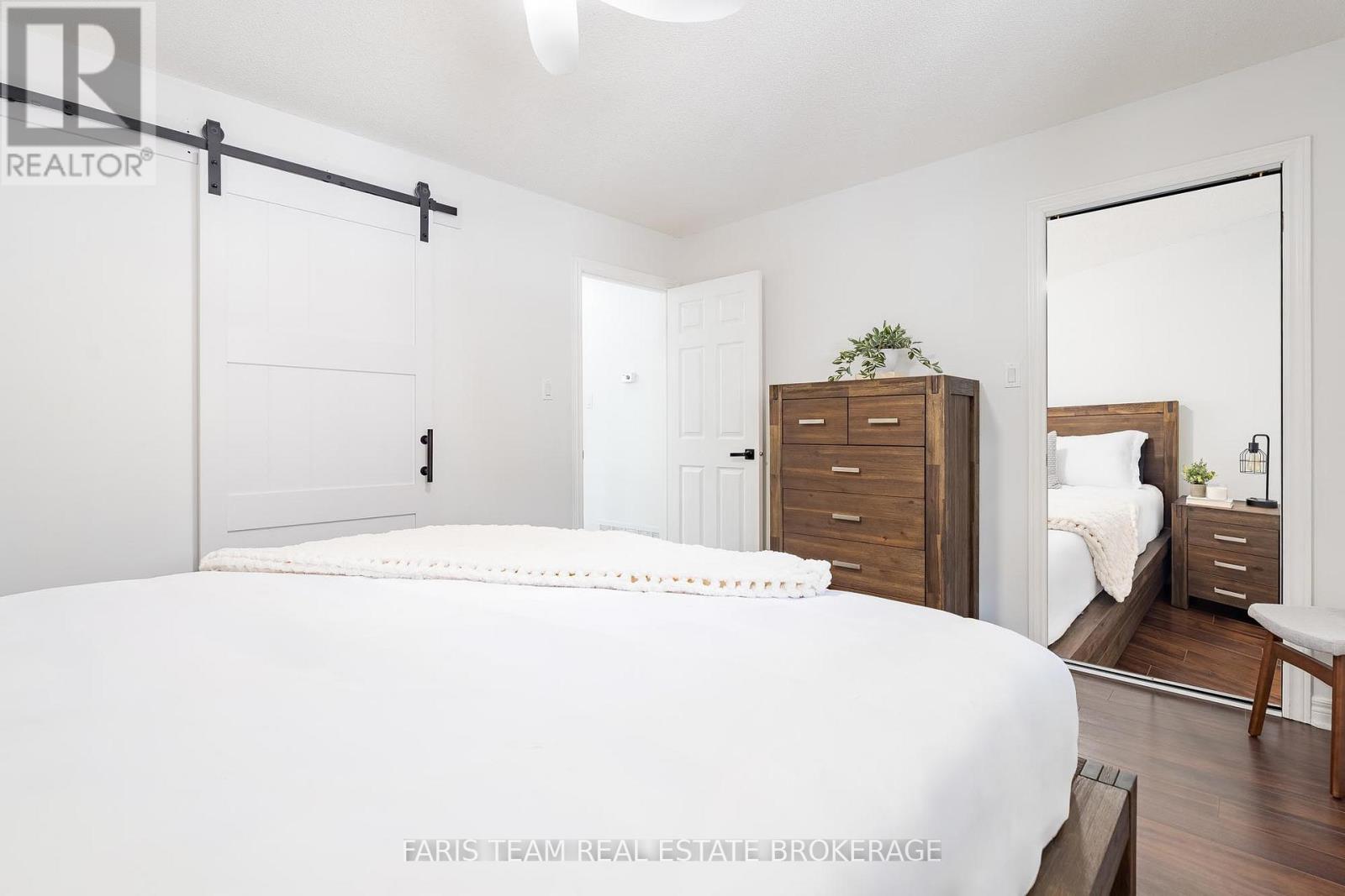 1004 Leslie Drive, Innisfil, Ontario  L9S 2B2 - Photo 13 - N12927792