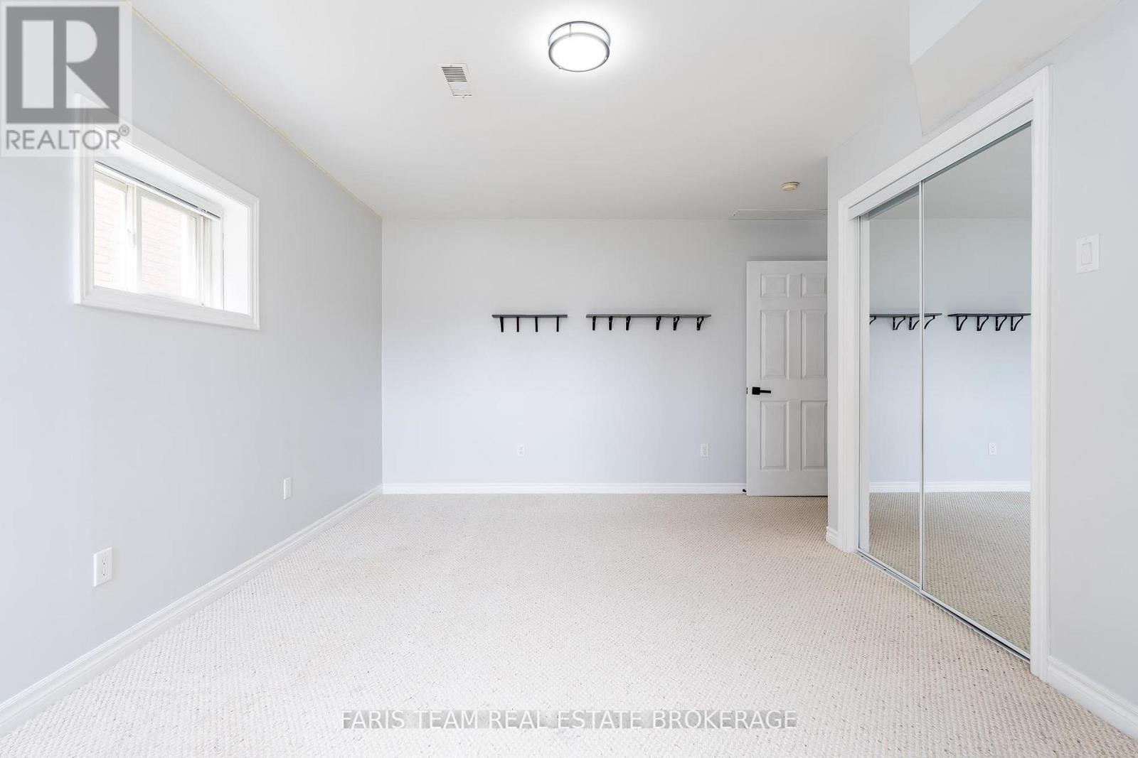 1004 Leslie Drive, Innisfil, Ontario  L9S 2B2 - Photo 24 - N12927792