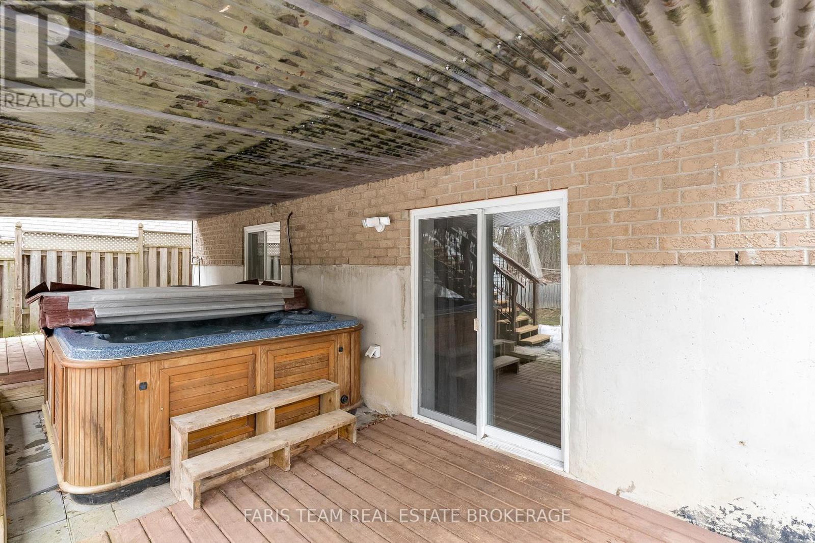 1004 Leslie Drive, Innisfil, Ontario  L9S 2B2 - Photo 30 - N12927792