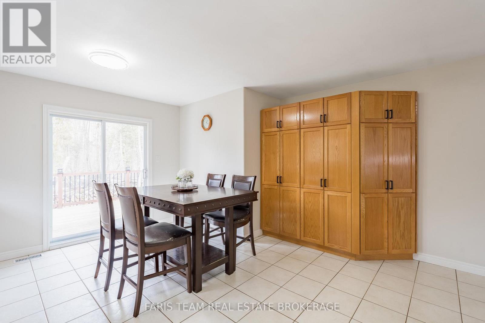 1004 Leslie Drive, Innisfil, Ontario  L9S 2B2 - Photo 6 - N12927792