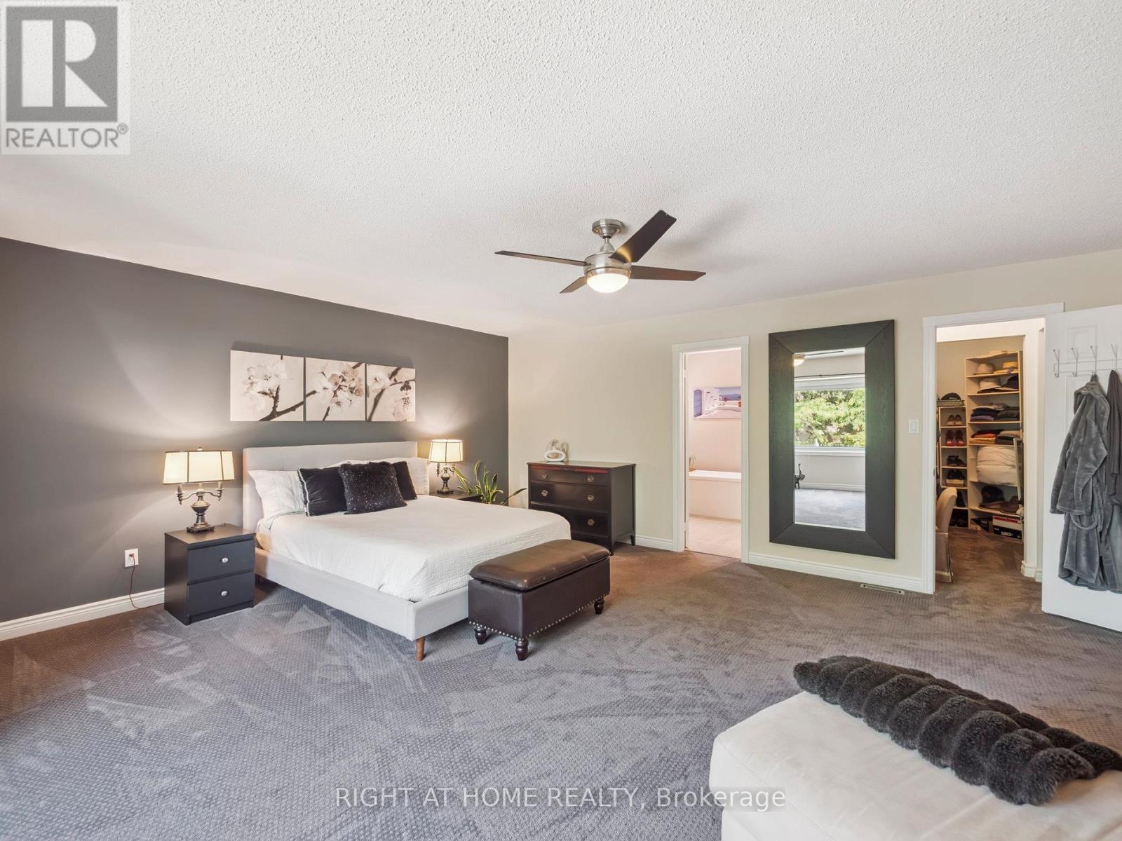 100 Carlyle Crescent, Aurora, Ontario  L4G 6P7 - Photo 23 - N12927794