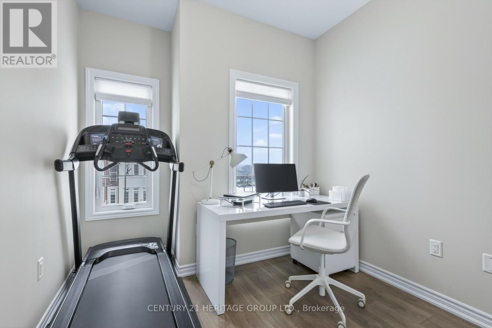 6 Mel Irving Drive, Bradford West Gwillimbury (Bradford), Ontario  L3Z 4P1 - Photo 18 - N12927844