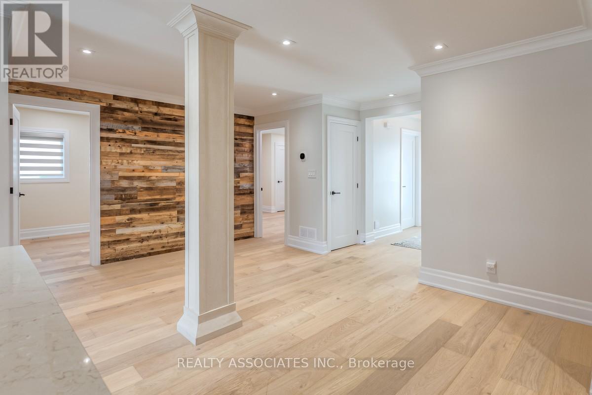 348 Miami Drive, Georgina, Ontario  L4P 2Z7 - Photo 10 - N12927860