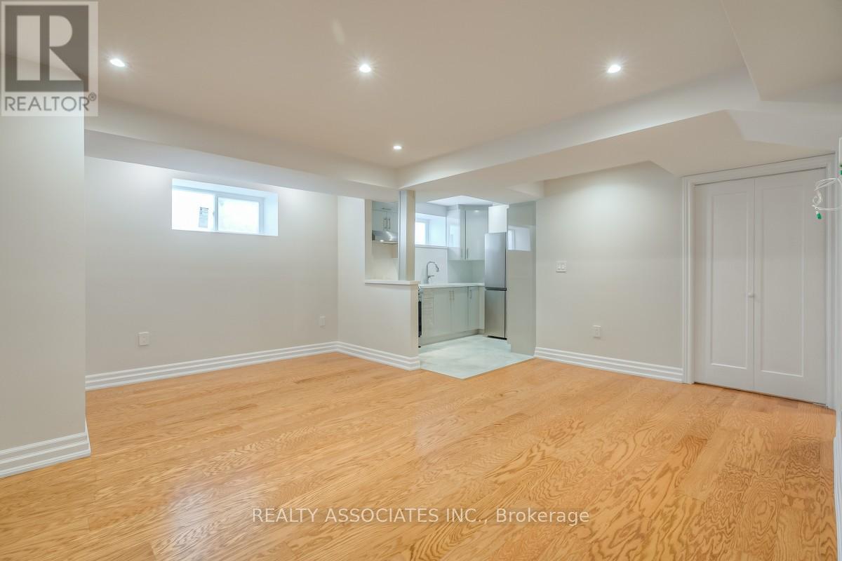 348 Miami Drive, Georgina, Ontario  L4P 2Z7 - Photo 27 - N12927860