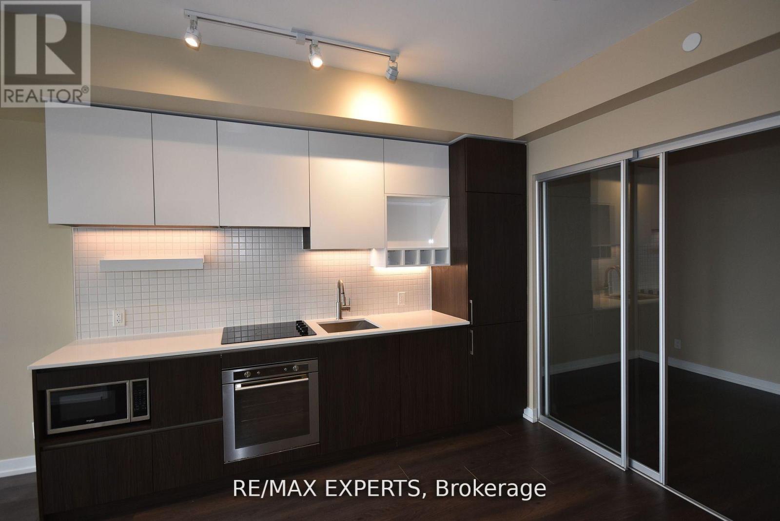 5905 - 5 Buttermill Avenue, Vaughan, Ontario  L4K 0J5 - Photo 10 - N12927868