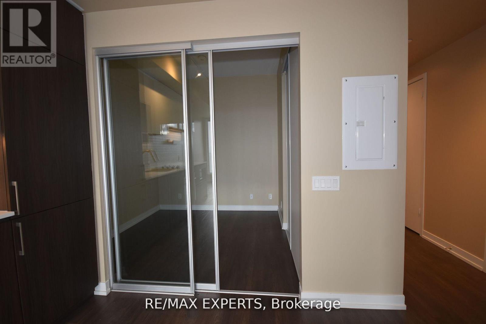 5905 - 5 Buttermill Avenue, Vaughan, Ontario  L4K 0J5 - Photo 16 - N12927868