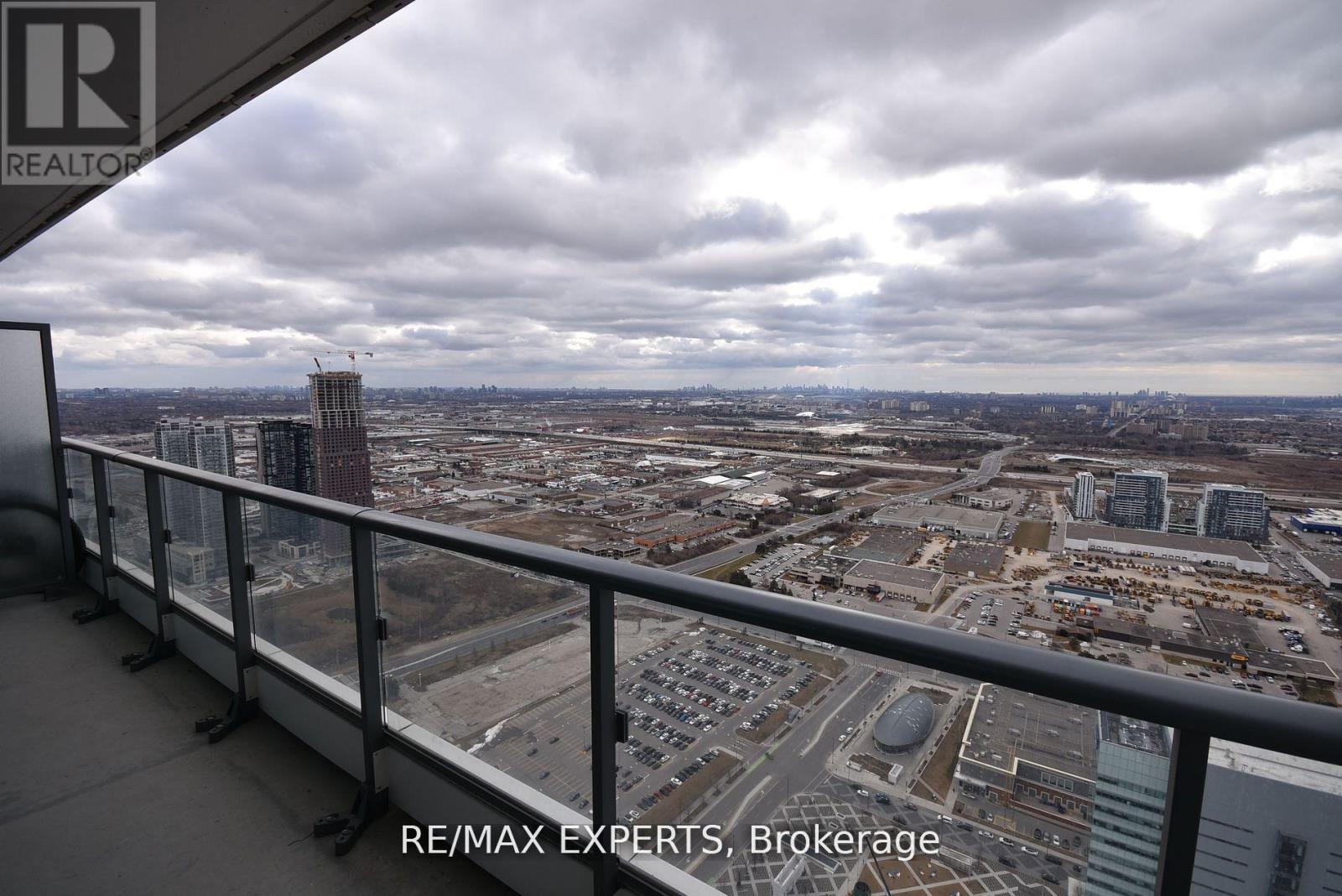 5905 - 5 Buttermill Avenue, Vaughan, Ontario  L4K 0J5 - Photo 24 - N12927868