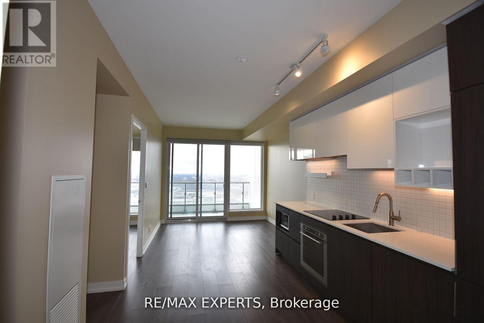 5905 - 5 Buttermill Avenue, Vaughan, Ontario  L4K 0J5 - Photo 7 - N12927868