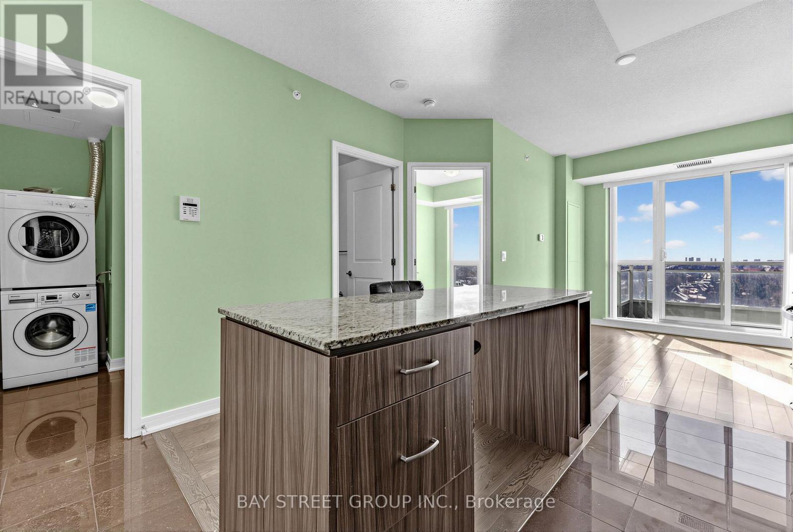 Nw1013 - 9201 Yonge Street, Richmond Hill, Ontario  L4C 1H9 - Photo 15 - N12927902