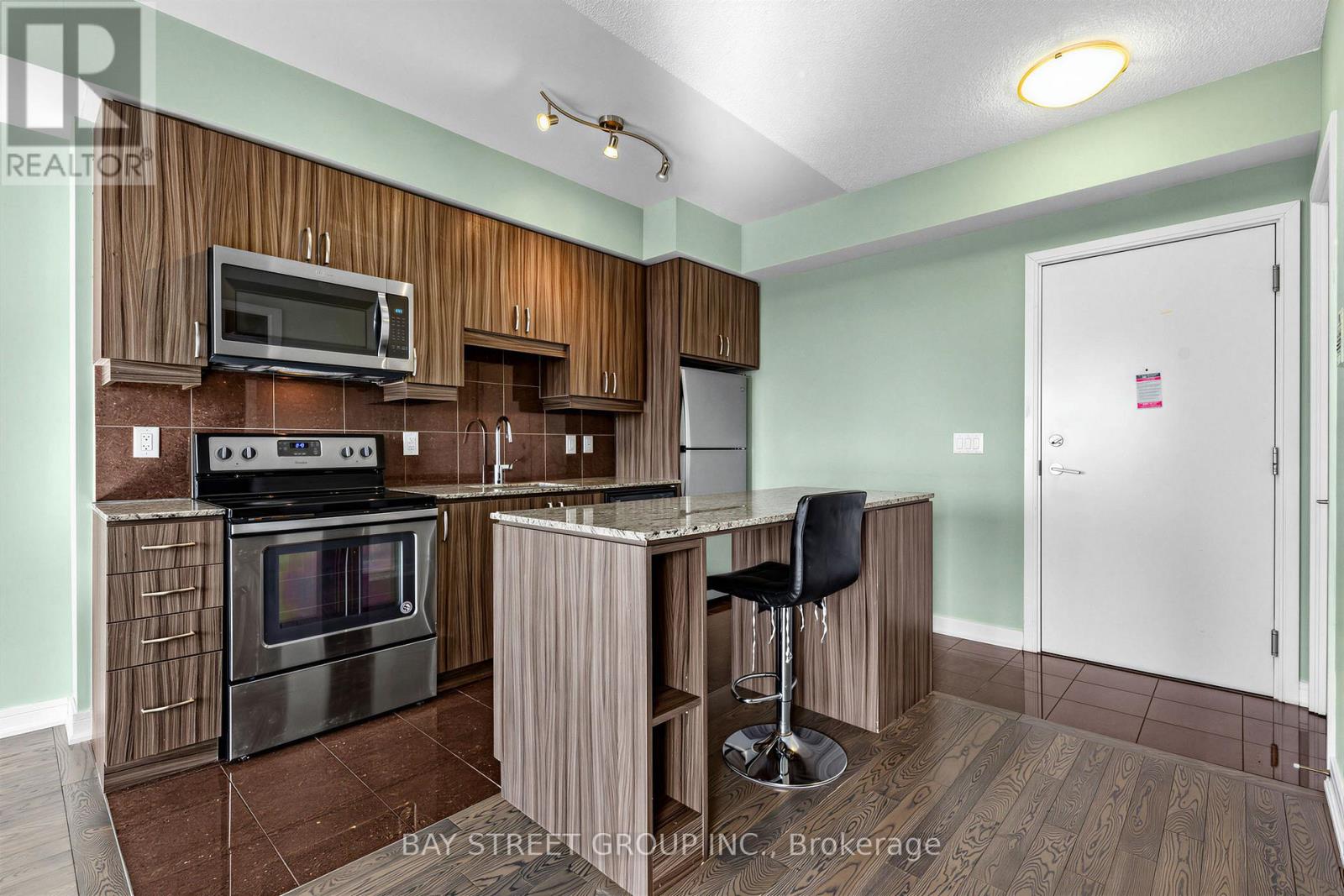 Nw1013 - 9201 Yonge Street, Richmond Hill, Ontario  L4C 1H9 - Photo 21 - N12927902