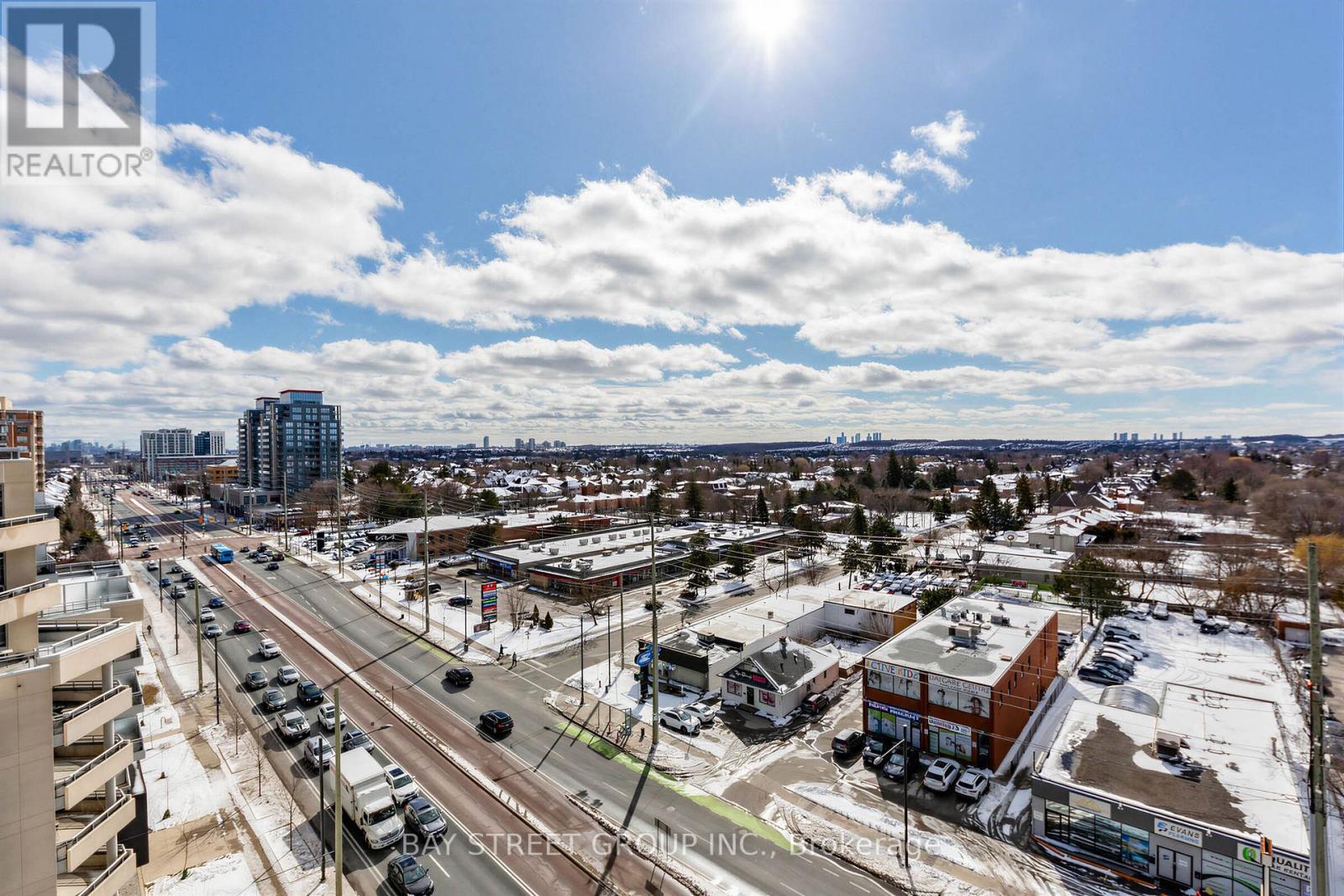 Nw1013 - 9201 Yonge Street, Richmond Hill, Ontario  L4C 1H9 - Photo 3 - N12927902