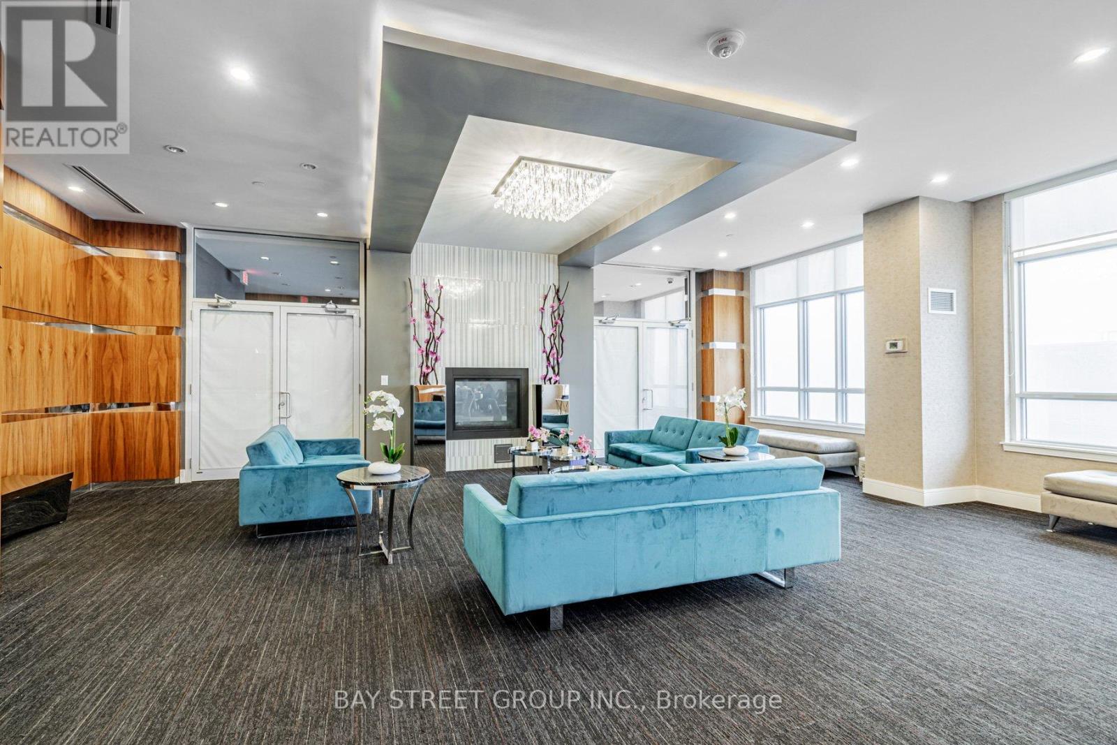 Nw1013 - 9201 Yonge Street, Richmond Hill, Ontario  L4C 1H9 - Photo 32 - N12927902