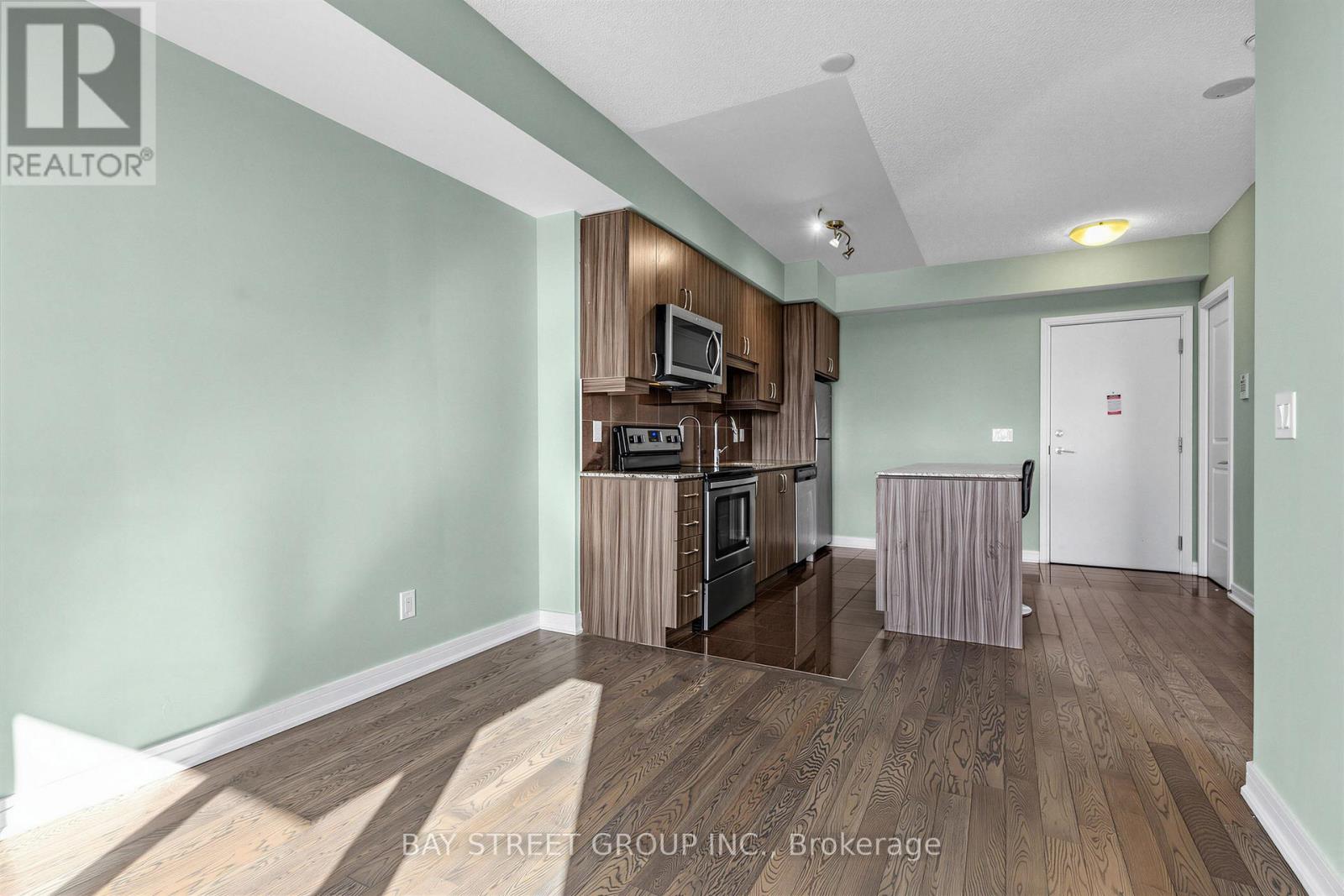 Nw1013 - 9201 Yonge Street, Richmond Hill, Ontario  L4C 1H9 - Photo 7 - N12927902