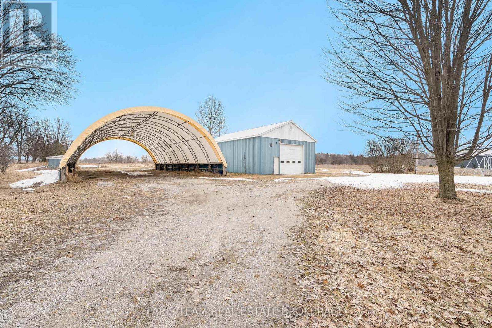 8949 Smith Road, Essa, Ontario  L0M 1T0 - Photo 2 - N12927936