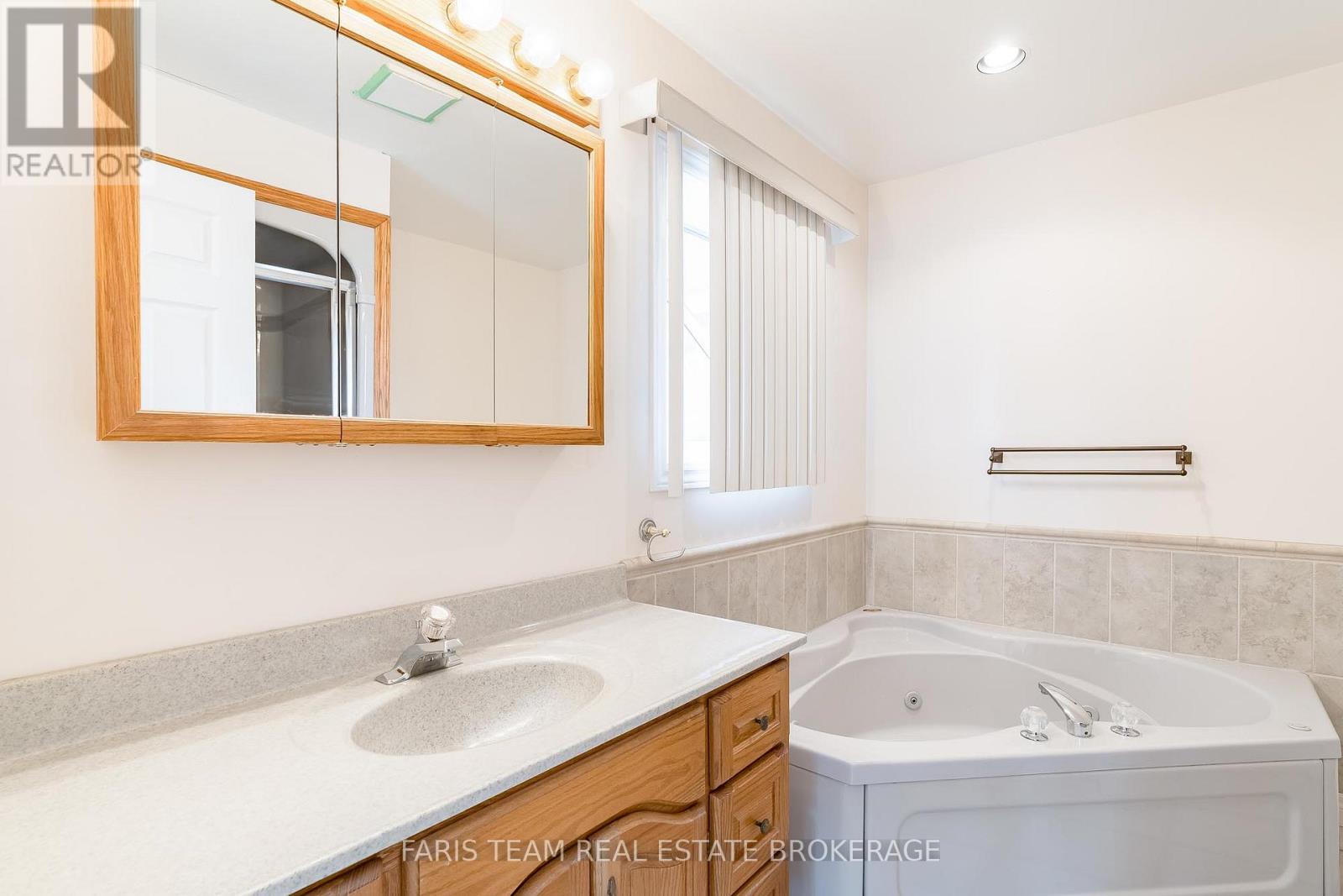 8949 Smith Road, Essa, Ontario  L0M 1T0 - Photo 21 - N12927936