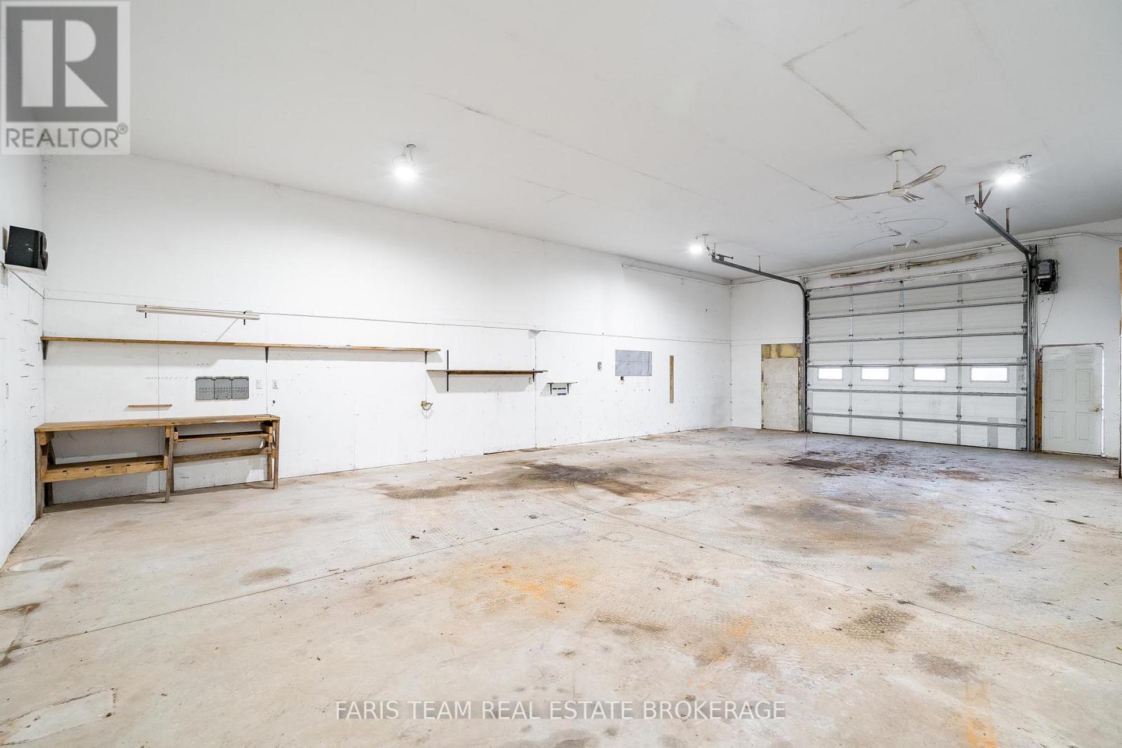 8949 Smith Road, Essa, Ontario  L0M 1T0 - Photo 4 - N12927936