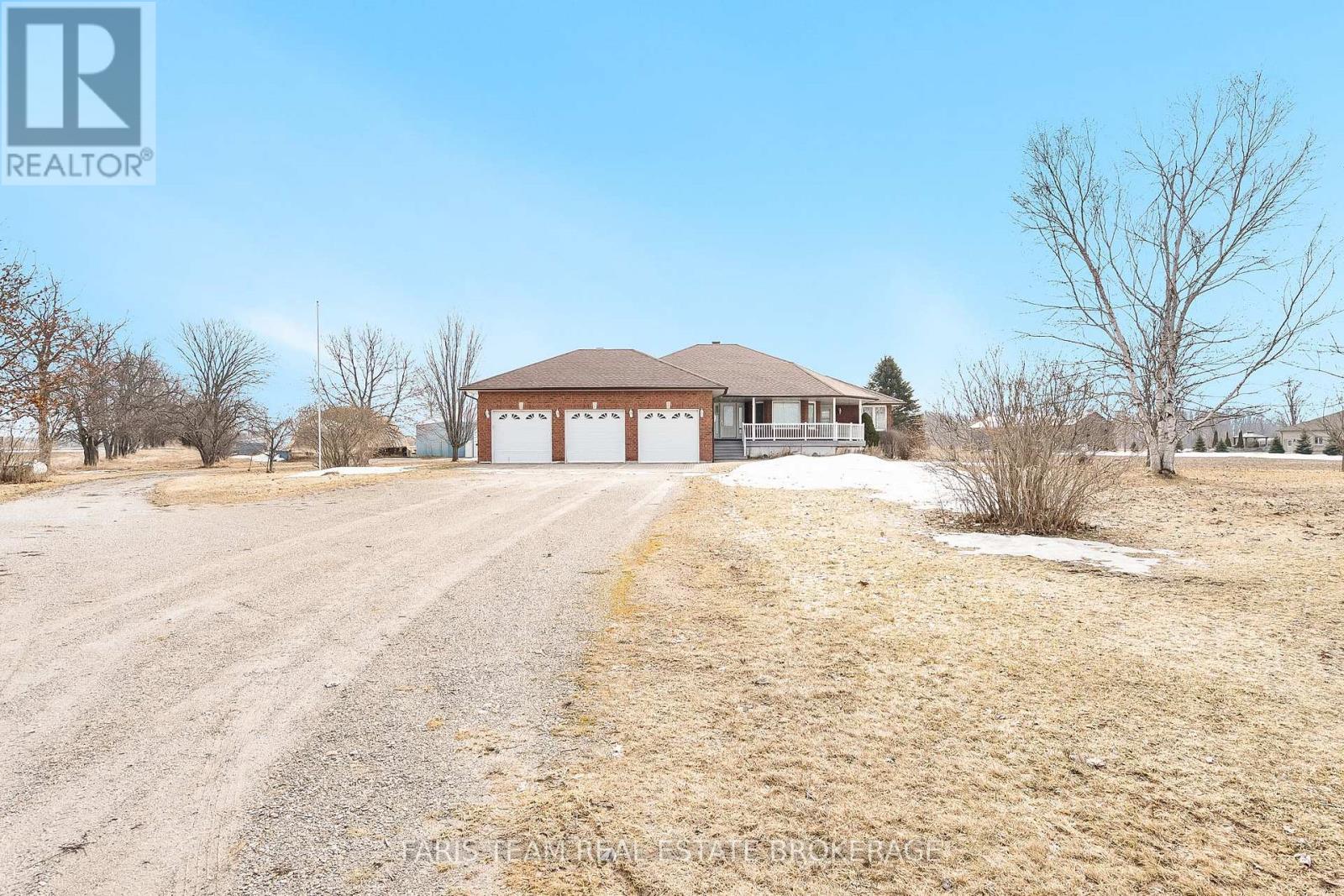 8949 Smith Road, Essa, Ontario  L0M 1T0 - Photo 5 - N12927936