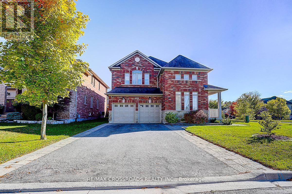 619 FERNBANK ROAD, Newmarket, Ontario