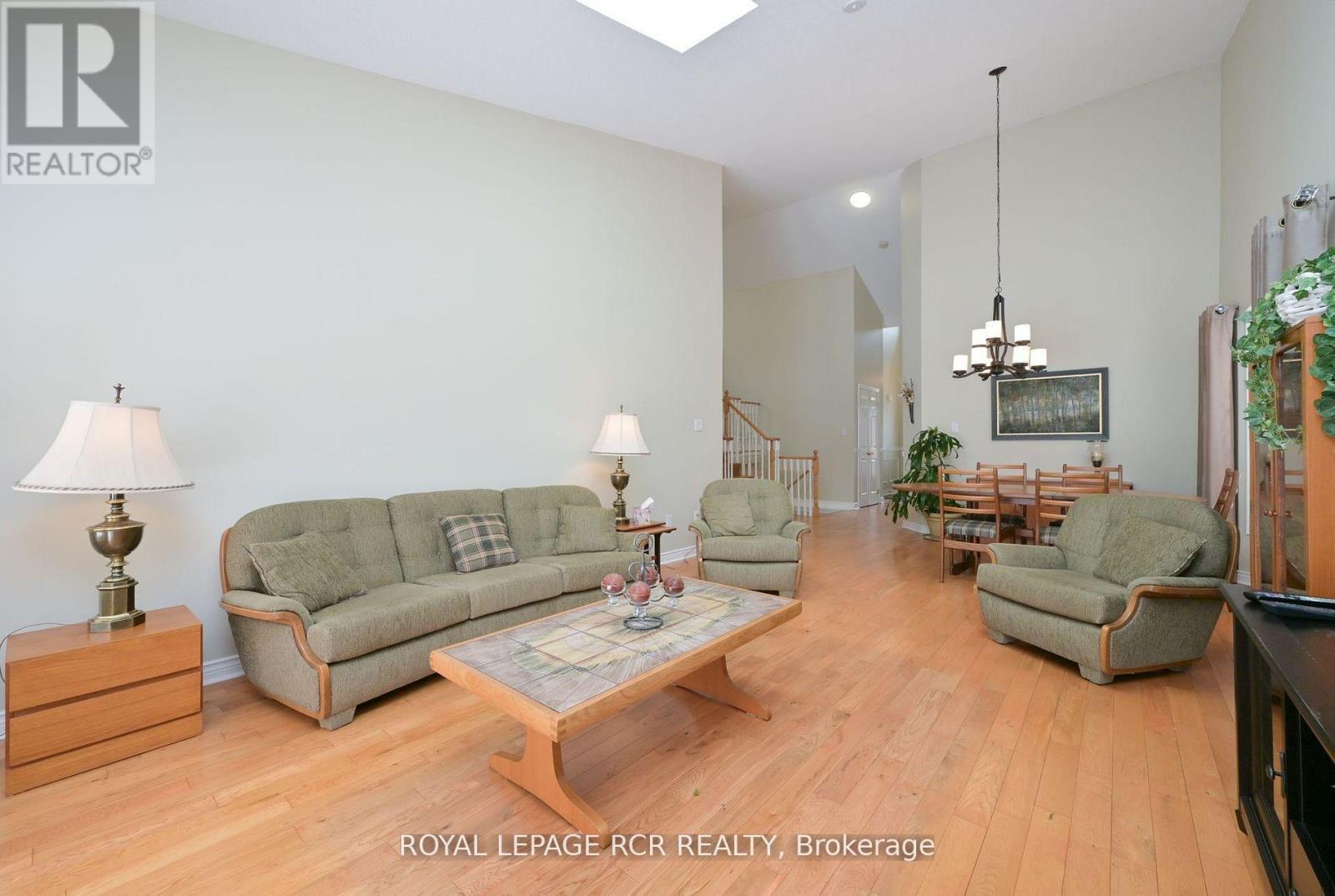 46 Sunset Boulevard, New Tecumseth (Alliston), Ontario  L9R 1Z5 - Photo 12 - N12928016