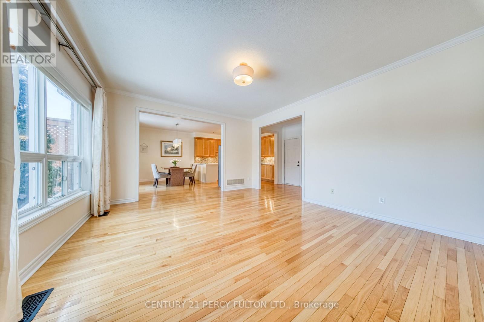 117 Maroon Drive, Richmond Hill, Ontario  L4E 5B7 - Photo 17 - N12928050