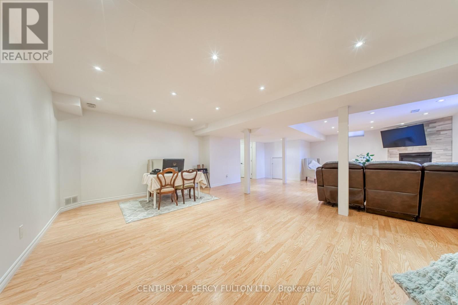 117 Maroon Drive, Richmond Hill, Ontario  L4E 5B7 - Photo 35 - N12928050