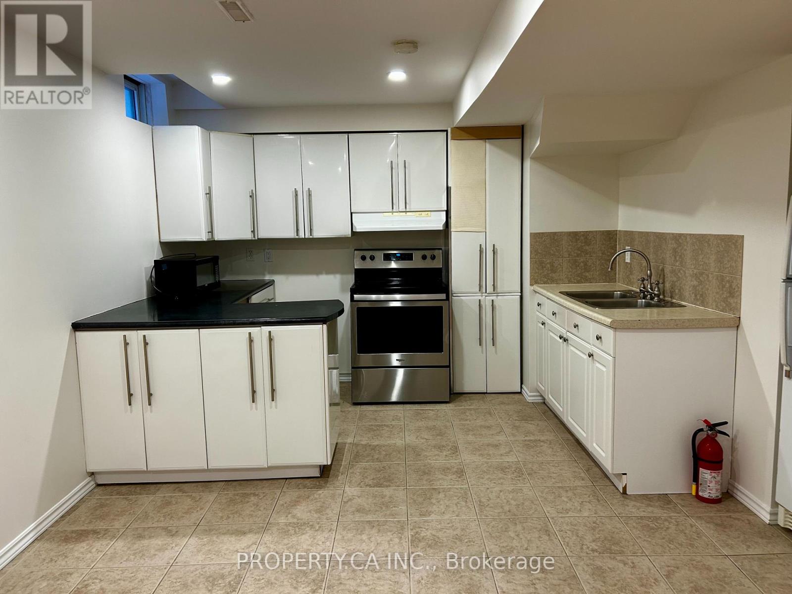 BASEMENT - 144 ROCKWOOD CRESCENT, Vaughan, Ontario