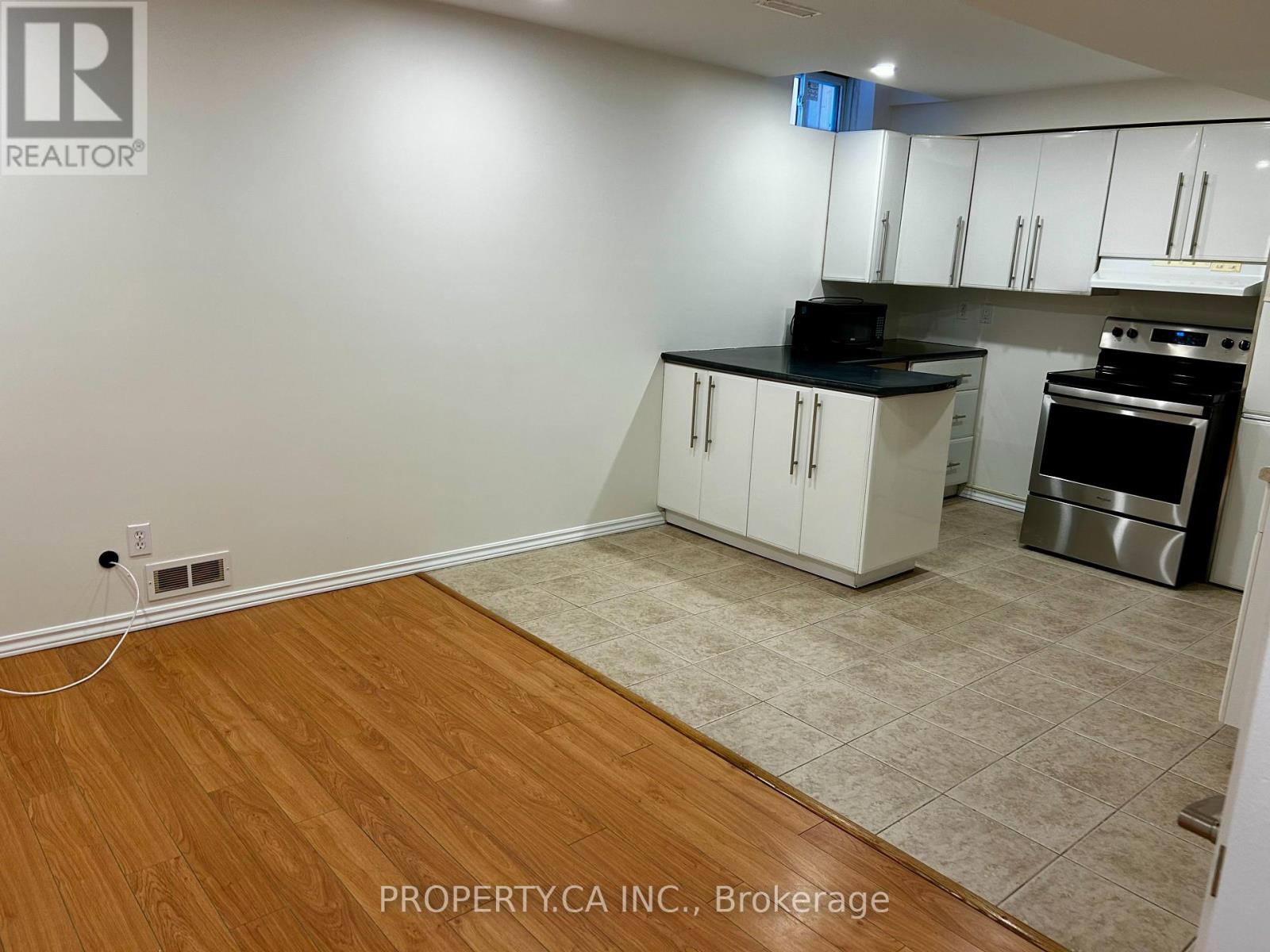 Basement - 144 Rockwood Crescent, Vaughan, Ontario  L4J 7W1 - Photo 2 - N12928054