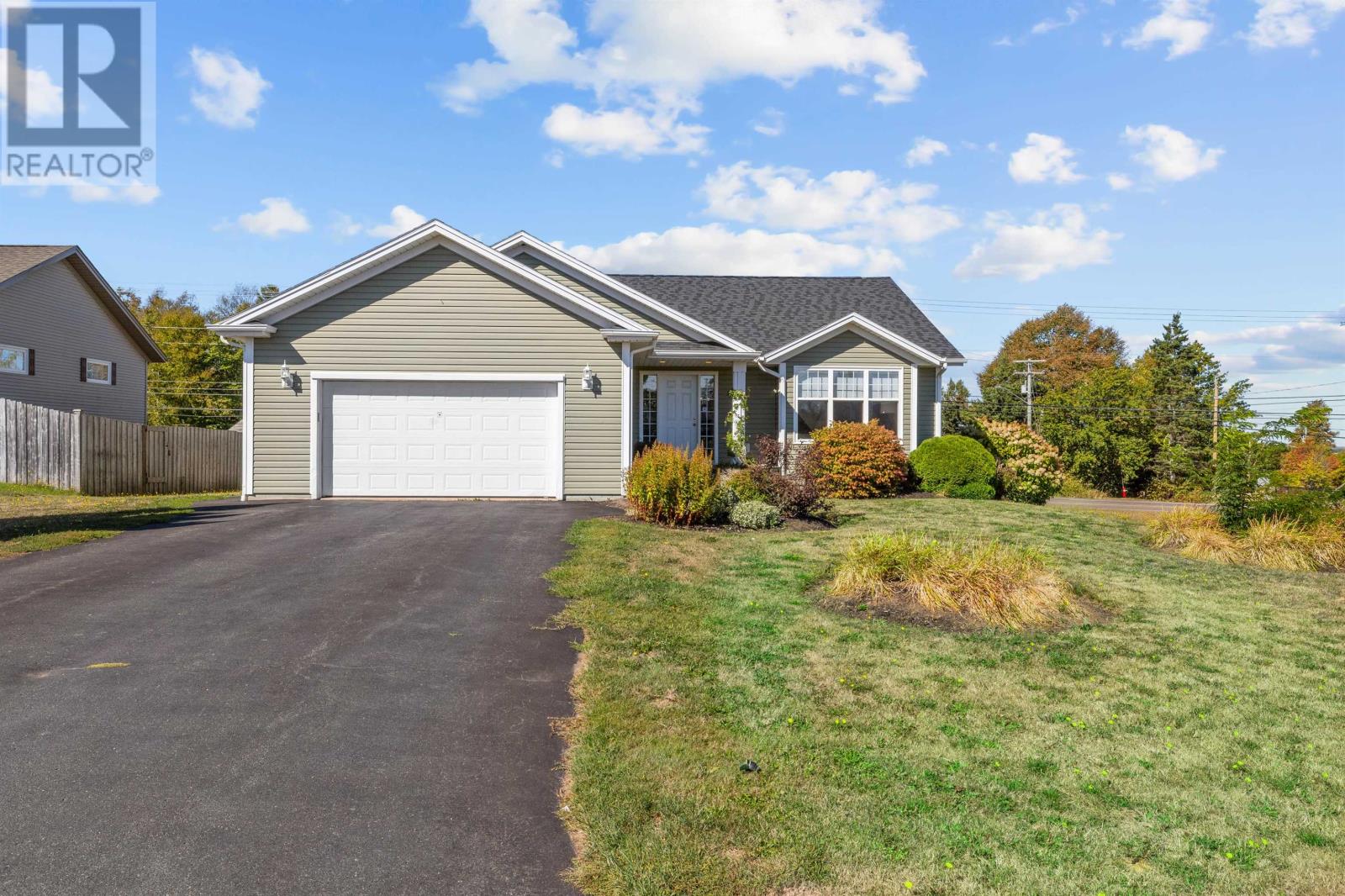 15 Picton Beete Crescent, Stratford, Prince Edward Island