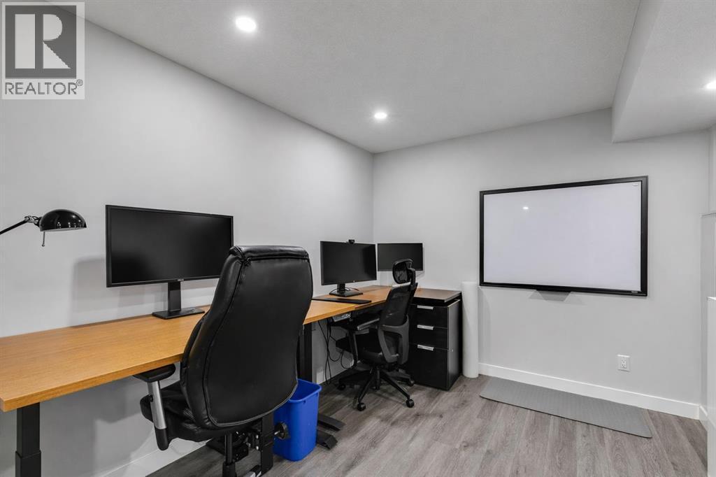 429 South Point Glen Sw, Airdrie, Alberta  T4B 4L1 - Photo 25 - A2293563