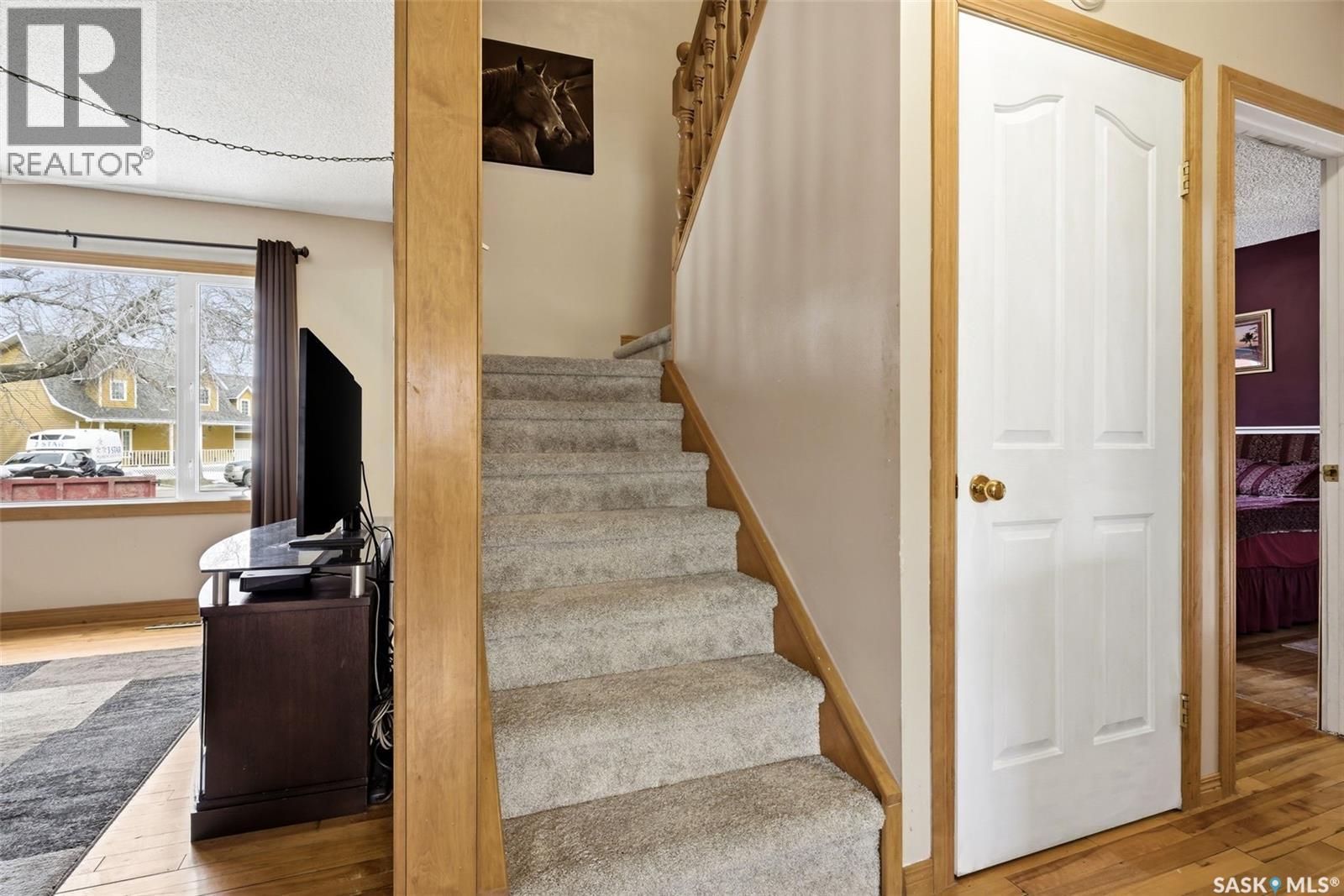 2613 Elliott Drive, Regina, Saskatchewan  S4N 3H8 - Photo 17 - SK031384