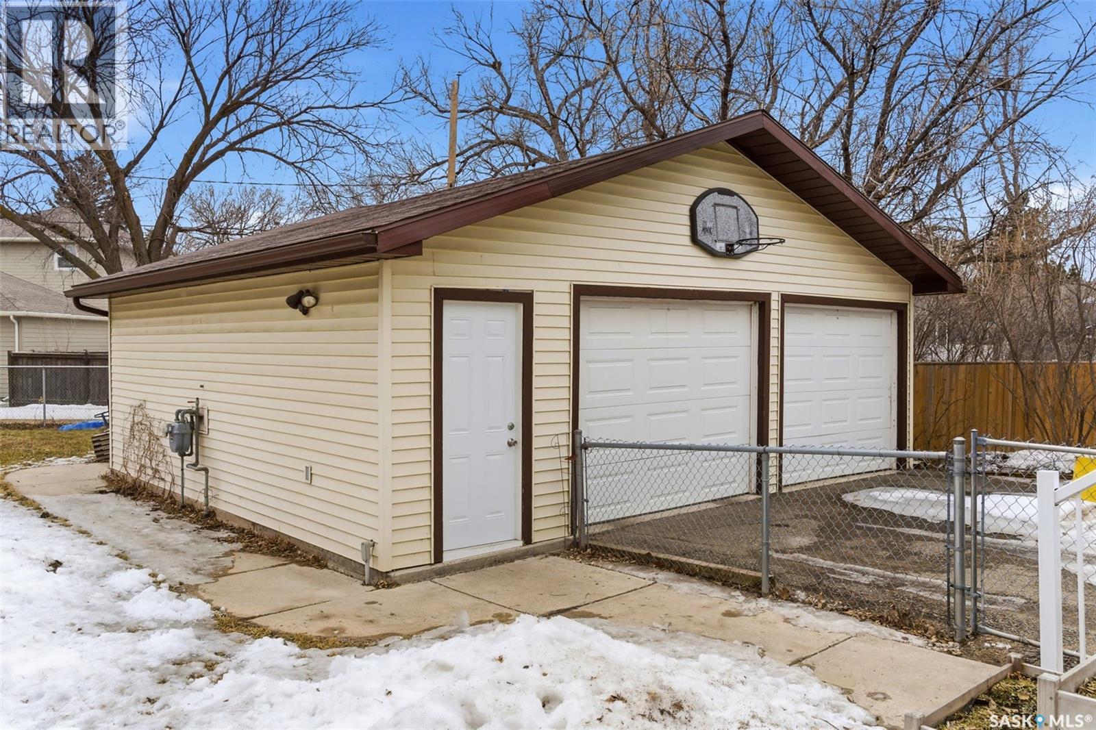 2613 Elliott Drive, Regina, Saskatchewan  S4N 3H8 - Photo 27 - SK031384