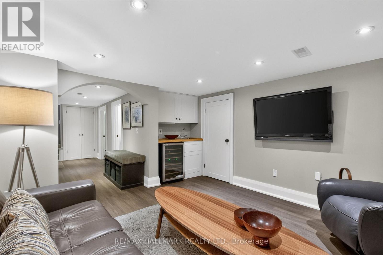 336 Glen Manor Drive, Toronto, Ontario  M4E 2X7 - Photo 38 - E12923970