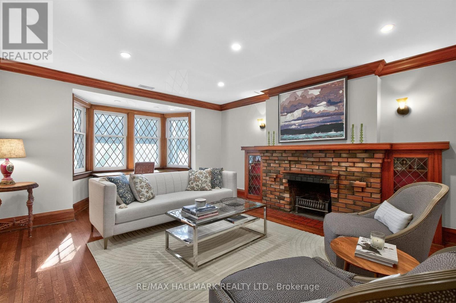 336 Glen Manor Drive, Toronto, Ontario  M4E 2X7 - Photo 6 - E12923970