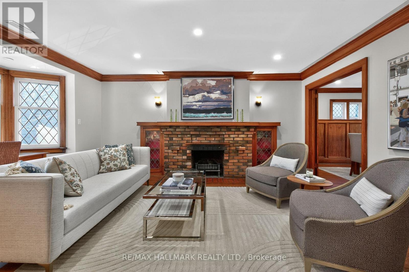 336 Glen Manor Drive, Toronto, Ontario  M4E 2X7 - Photo 4 - E12923970