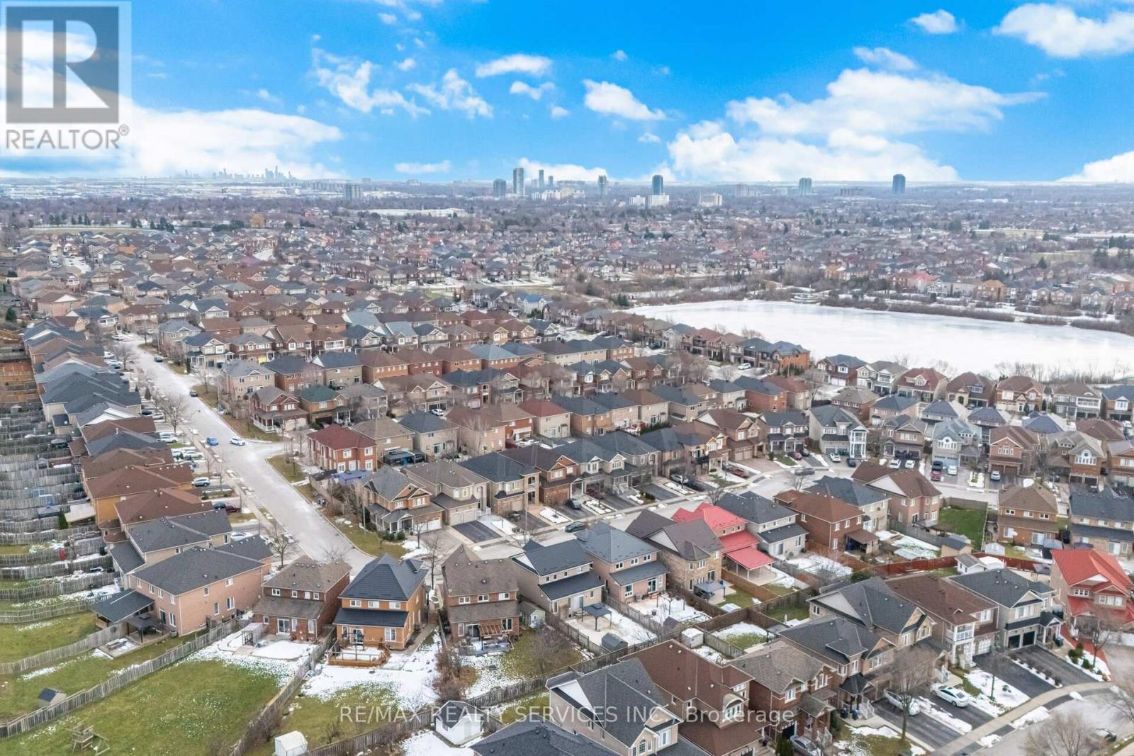 31 Seahorse Avenue, Brampton, Ontario  L6V 4N7 - Photo 42 - W12927782