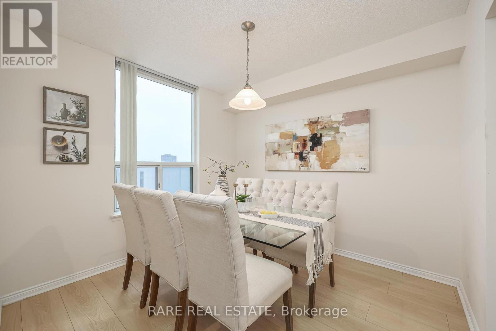 812 - 135 Hillcrest Avenue, Mississauga, Ontario L5B 4B1 - Photo 20 - W12927796