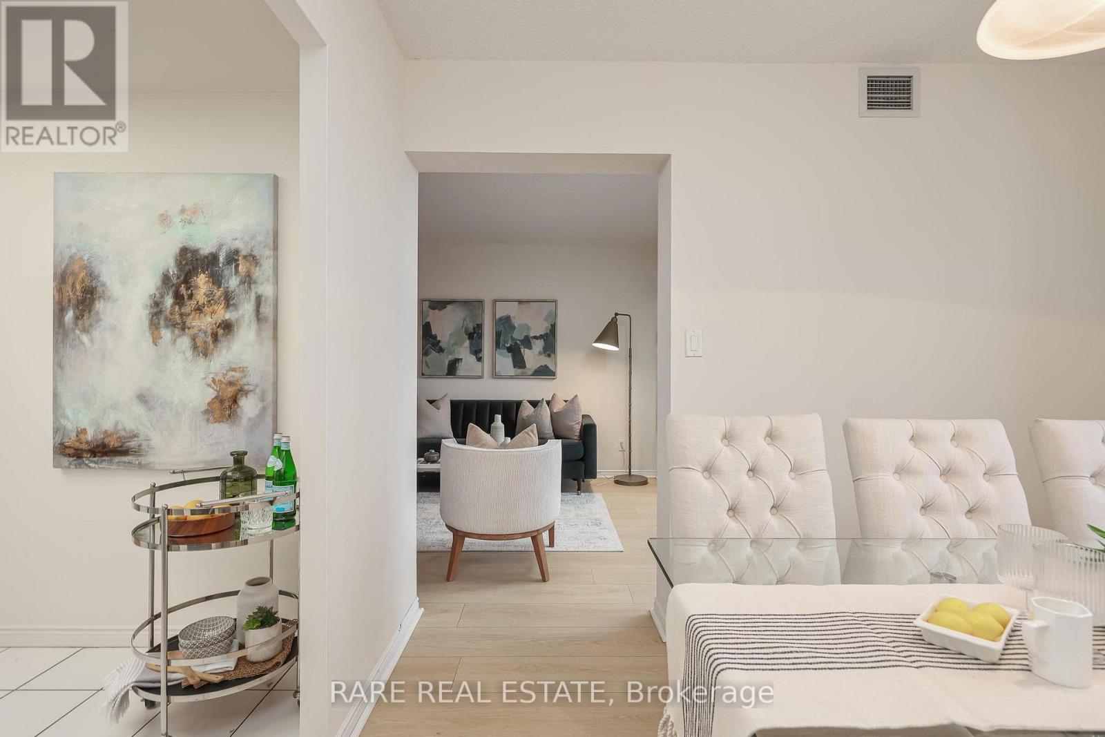 812 - 135 Hillcrest Avenue, Mississauga, Ontario L5B 4B1 - Photo 22 - W12927796