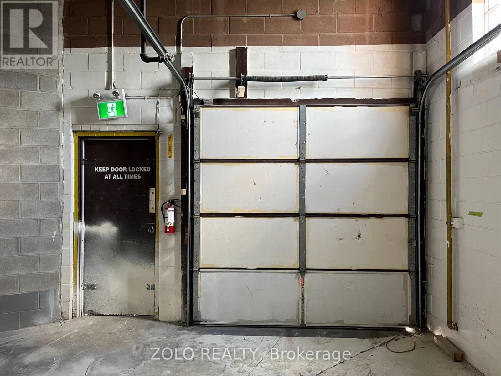 33 - 1200 Aerowood Drive, Mississauga, Ontario  L4W 2S7 - Photo 10 - W12927804