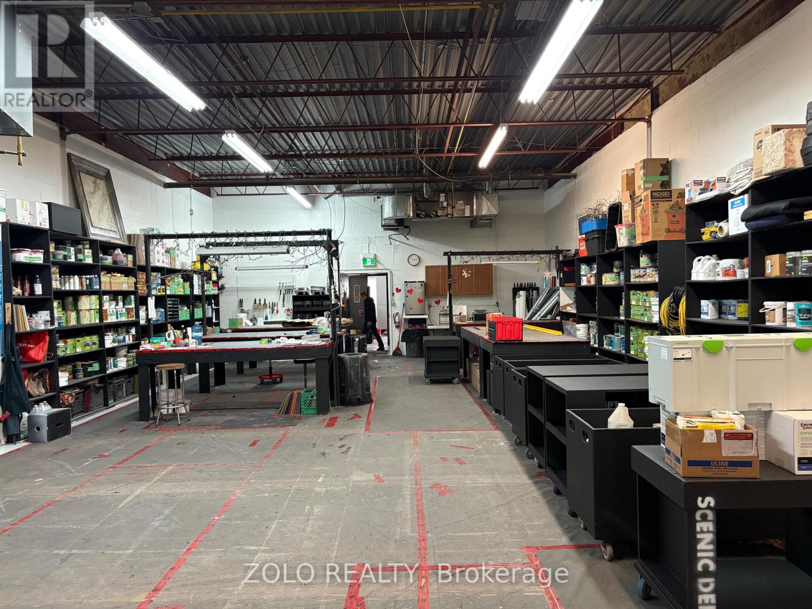 33 - 1200 Aerowood Drive, Mississauga, Ontario  L4W 2S7 - Photo 7 - W12927804