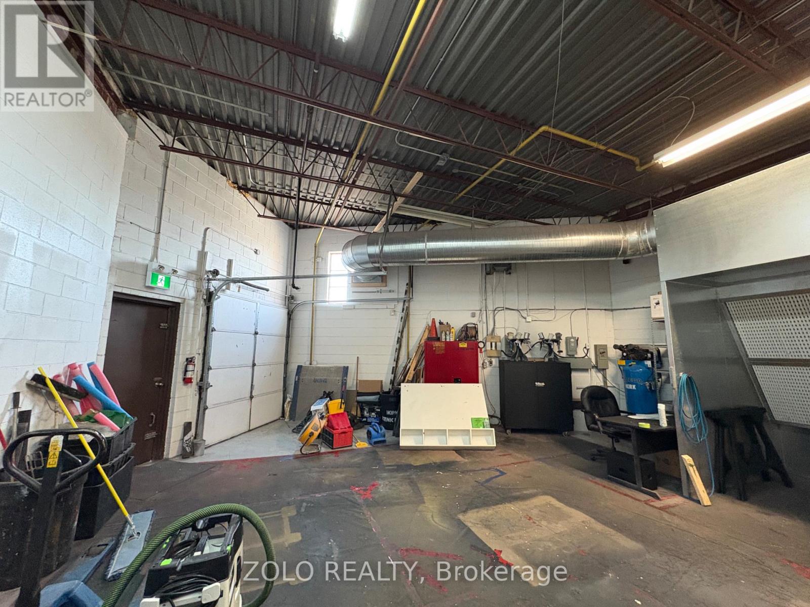 33 - 1200 Aerowood Drive, Mississauga, Ontario  L4W 2S7 - Photo 8 - W12927804